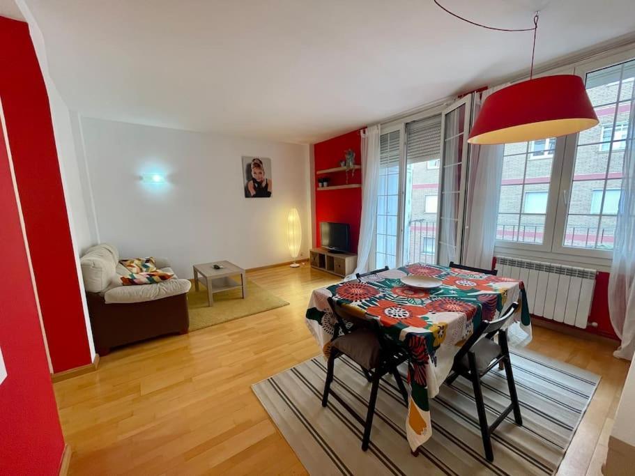 Acogedor Apartamento En سرقسطة المظهر الخارجي الصورة